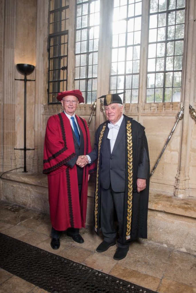 Rotary Vakfı, Oxford Üniversitesi Rektör Yardımcıları Mahkemesi'ne giriş yaptı.